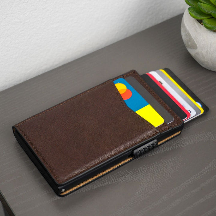 Slim wallet for men